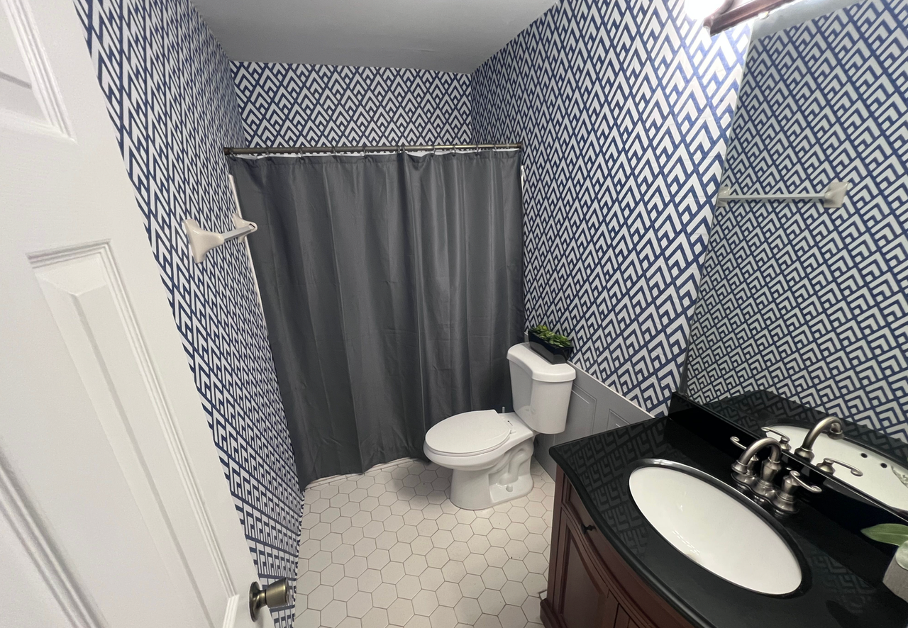 1240 Shady Oak Trl - Photo 2 of 4