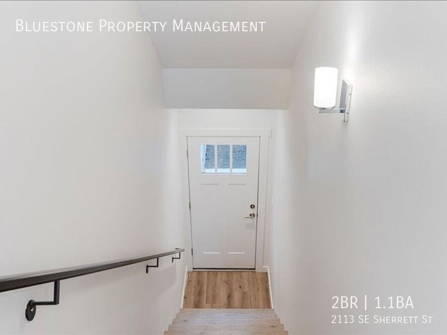 2113 Se Sherrett St - Photo 2 of 25