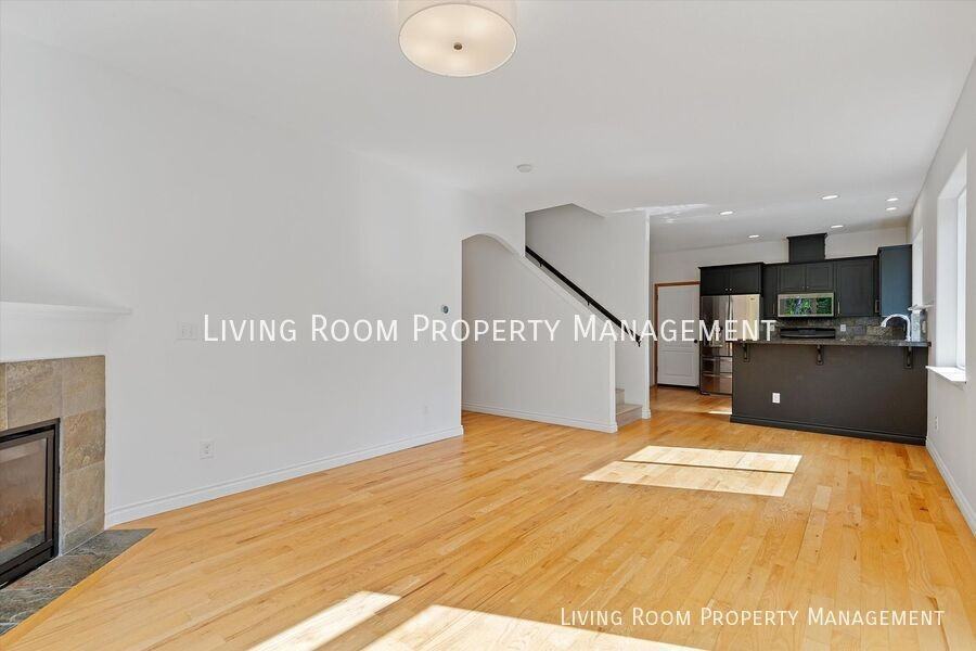 2908 Ne 88th Pl - Photo 3 of 20