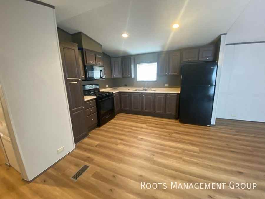 1123 Nw Starlight Ln #1123 - Photo 3 of 9