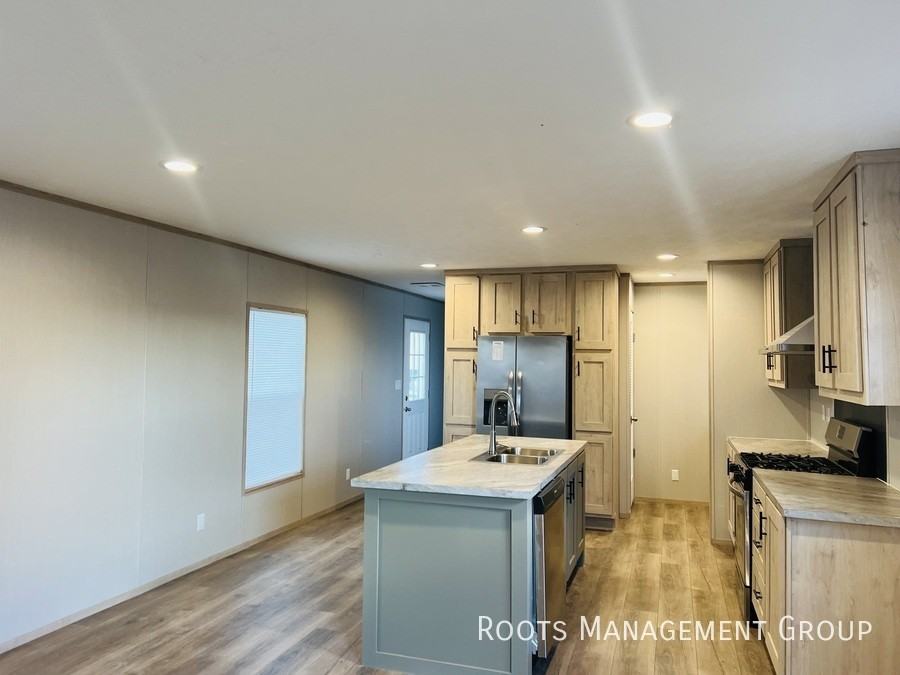 44 York Mobile Plz #44 - Photo 2 of 20