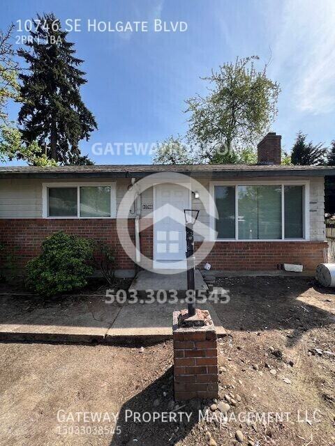 10746 Se Holgate Blvd - Photo 2 of 12