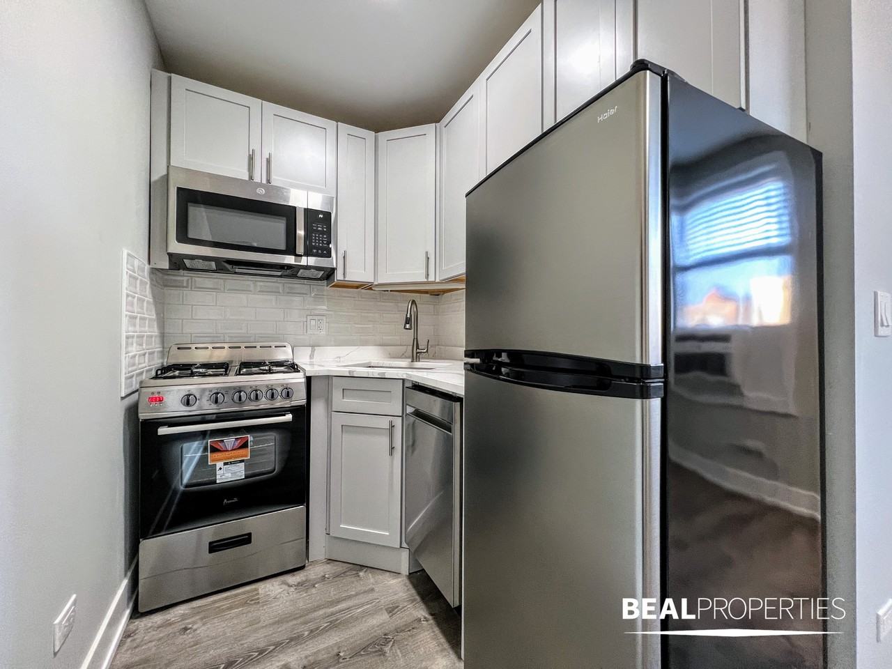 505 W Belmont Ave #7GS - Photo 4 of 6