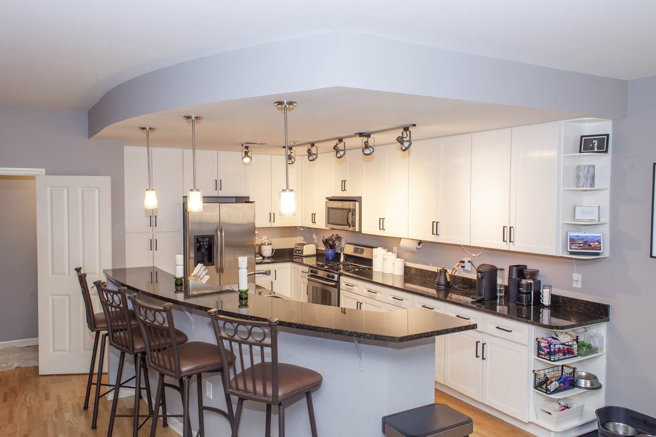 535 S 10th St #1 - Photo 2 of 26