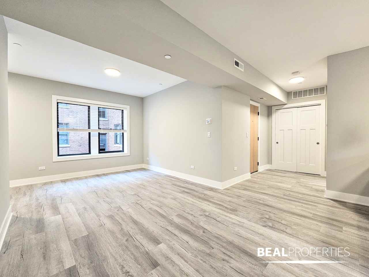 1133 Oak Ave