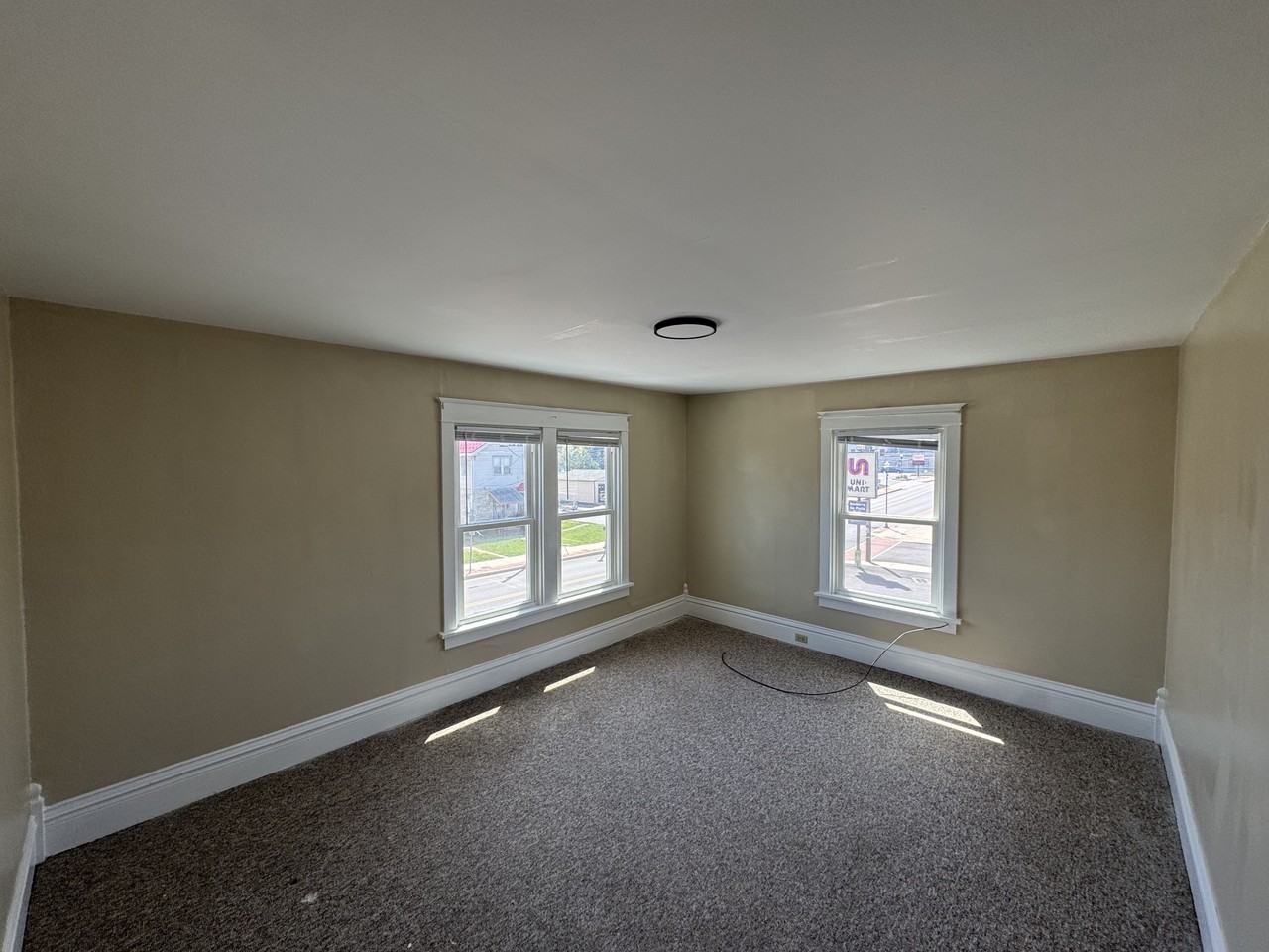 1938 W 4th St #2ndFL - Photo 5 of 8