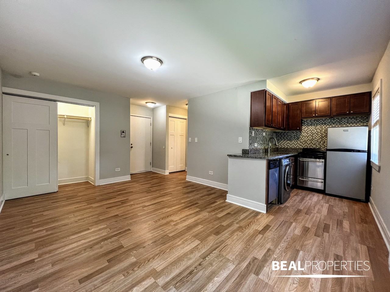 696 Elm Pl #109S - Photo 3 of 8