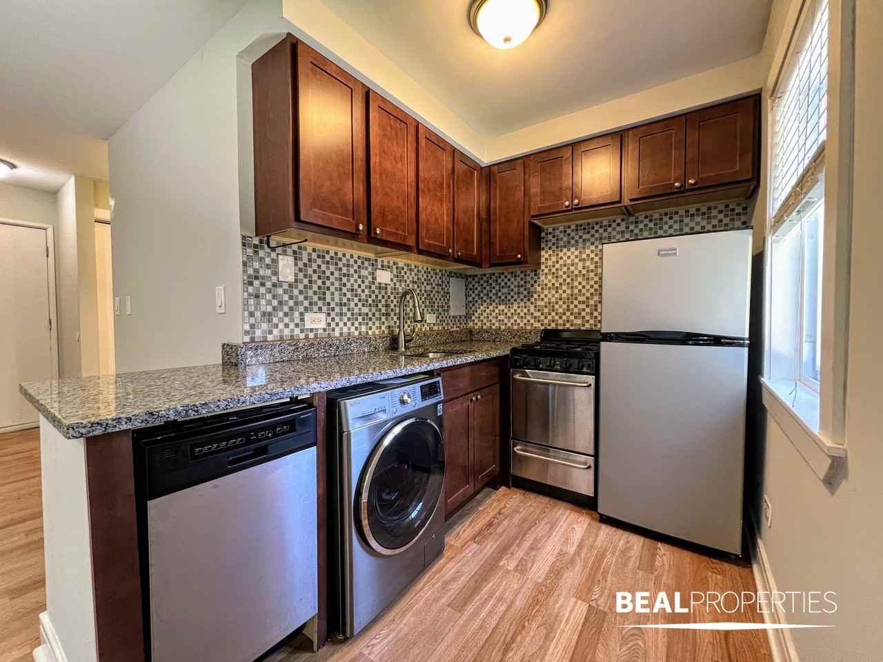 696 Elm Pl #109S - Photo 4 of 8
