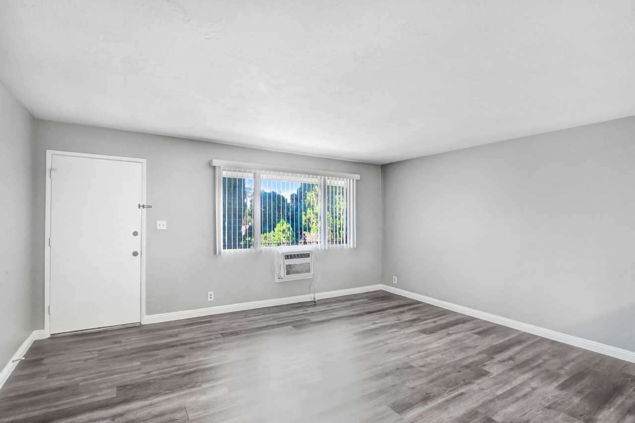 3801 Madison St. - Photo 2 of 11