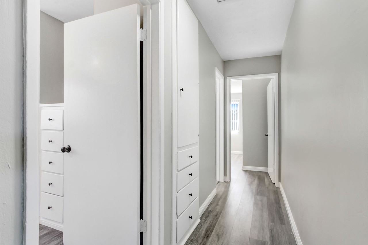 3801 Madison St. - Photo 7 of 11