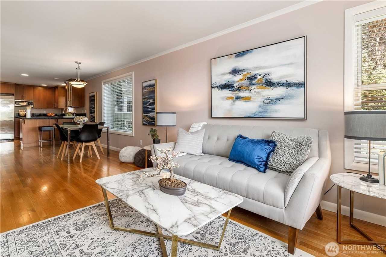 1514 Taylor Ave N #C - Photo 3 of 26