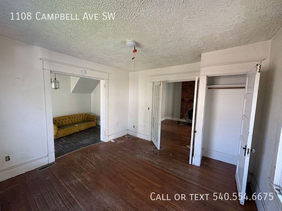 1108 Campbell Ave Sw - Photo 3 of 8