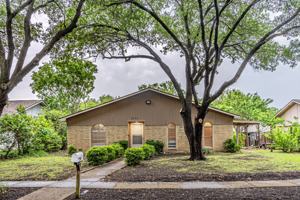 featured image of 3728 Yosemite Dr