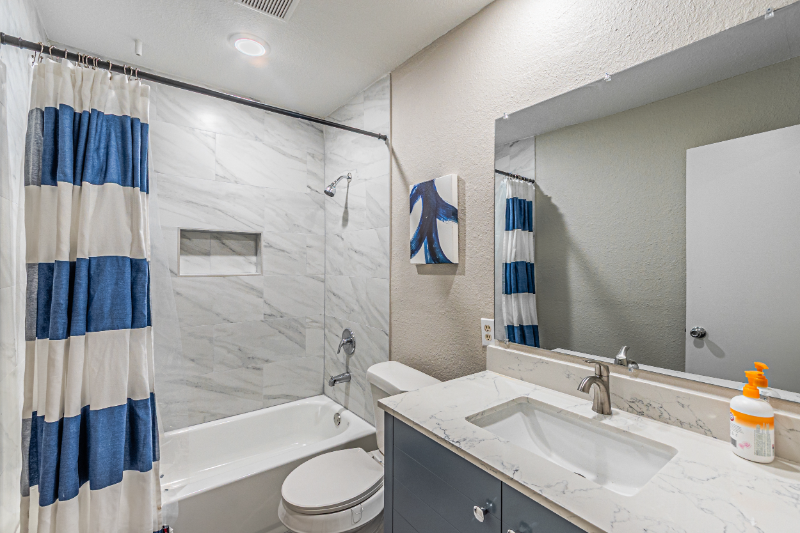 3728 Yosemite Dr - Photo 4 of 14