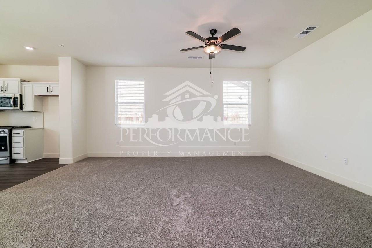 6611 Glacier Bay St - Photo 3 of 24