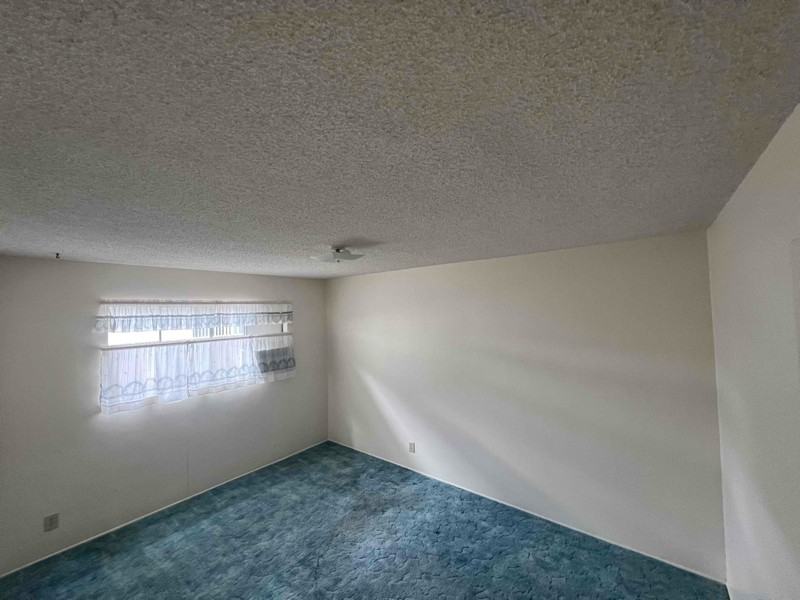 9455 Cedar St - Photo 3 of 10