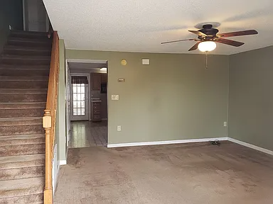 129 Cindie Ln - Photo 2 of 11