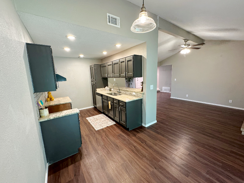 8739 Glen Blf - Photo 2 of 20