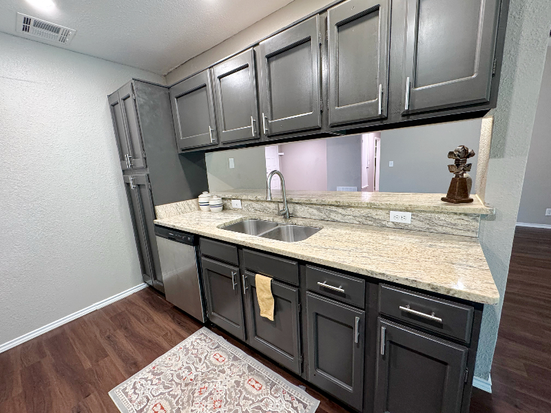 8739 Glen Blf - Photo 3 of 20