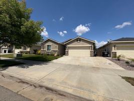 featured image of 3842 E Evergreen Ave