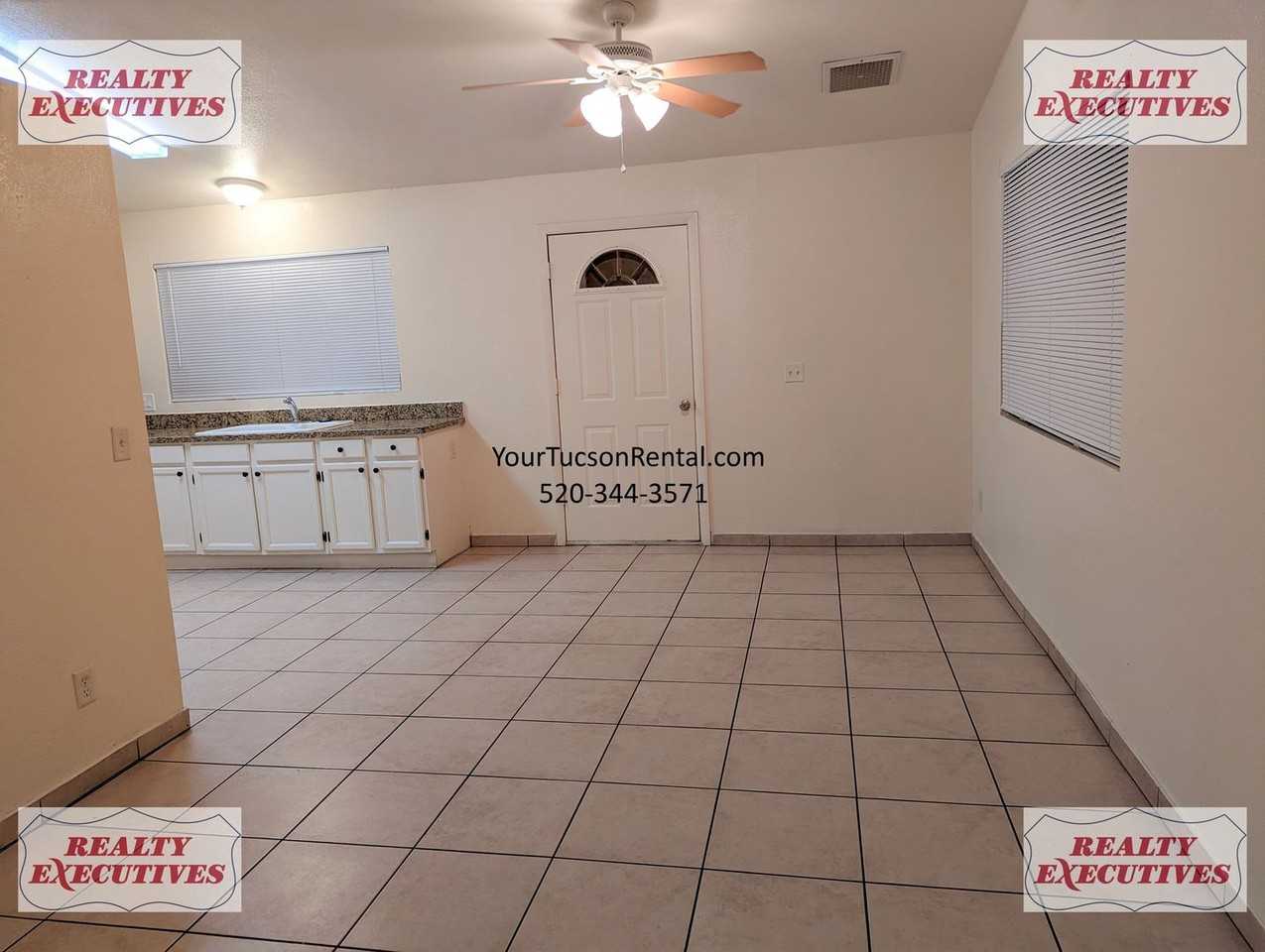 1960 W Greenleaf Dr - Photo 5 of 15