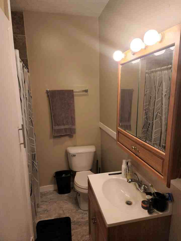 726 16th Ave - Photo 2 of 4