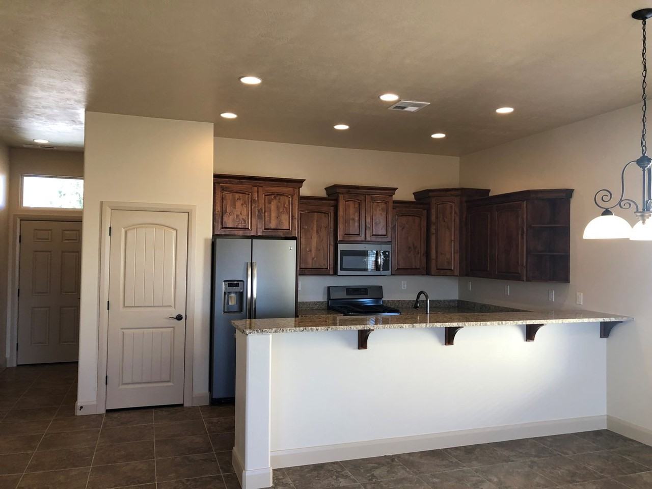 275 N 2530 W - Photo 3 of 16