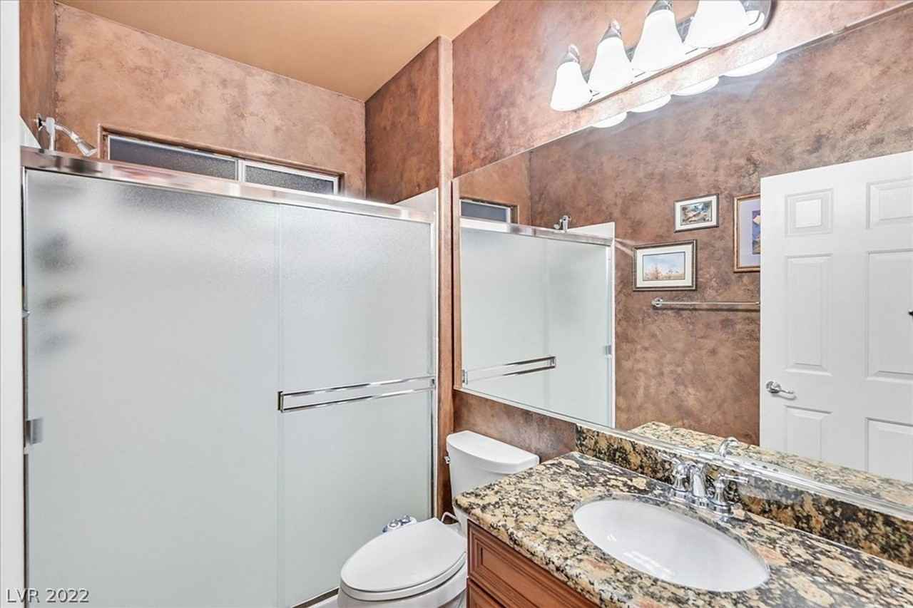 11077 Turlington Ln - Photo 6 of 50