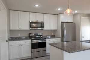 featured image of 307 N 10th Ave