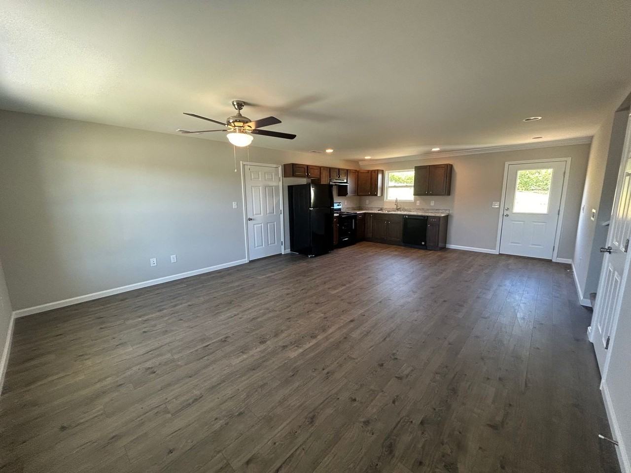 113 Springfield Heights Dr - Photo 2 of 14