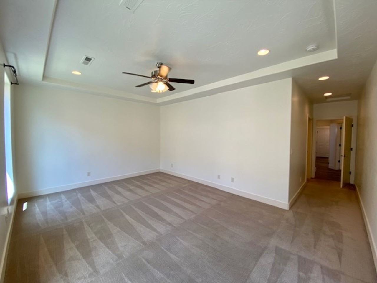 350 E Vermillion Ave - Photo 3 of 36