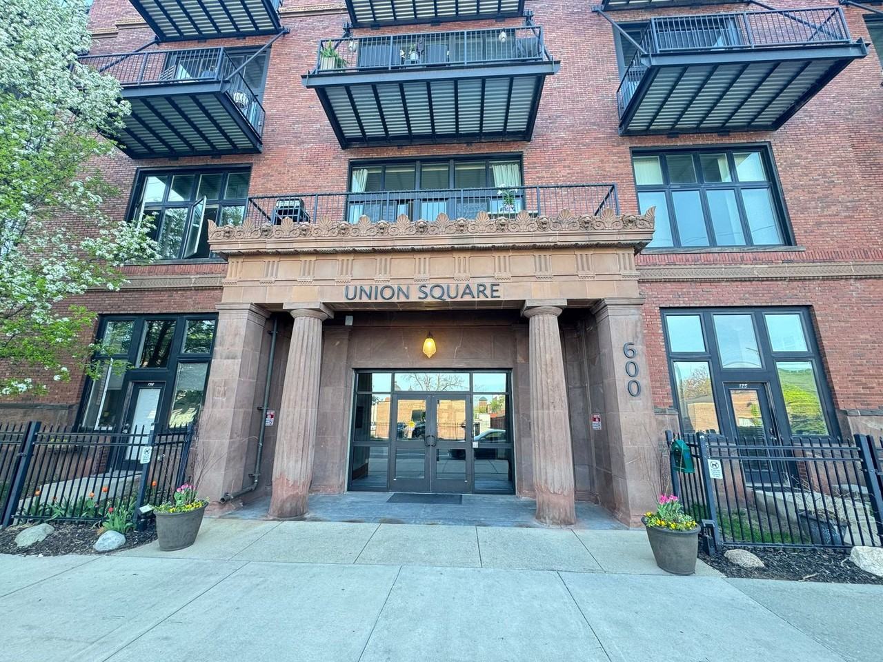 600 Broadway Ave Nw - Photo 3 of 21