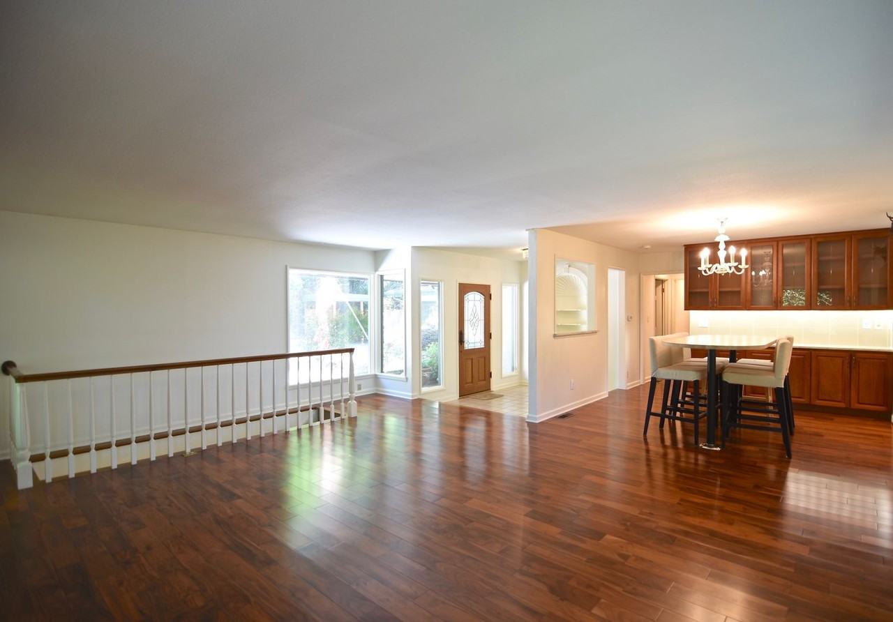 18500 40th Pl Ne - Photo 3 of 31