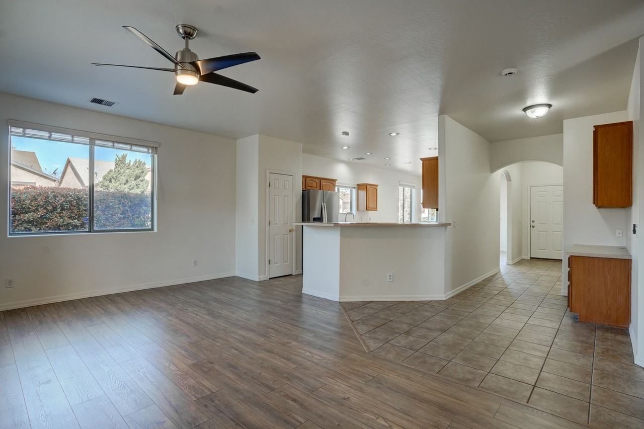 7283 E Greenscape Vw - Photo 6 of 32