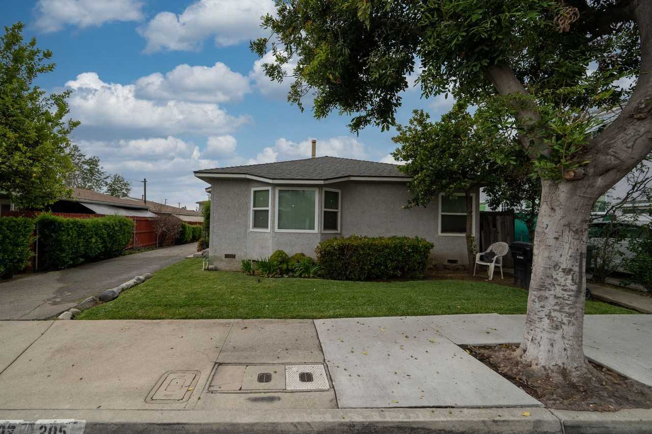 205Mayf - Photo 3 of 3