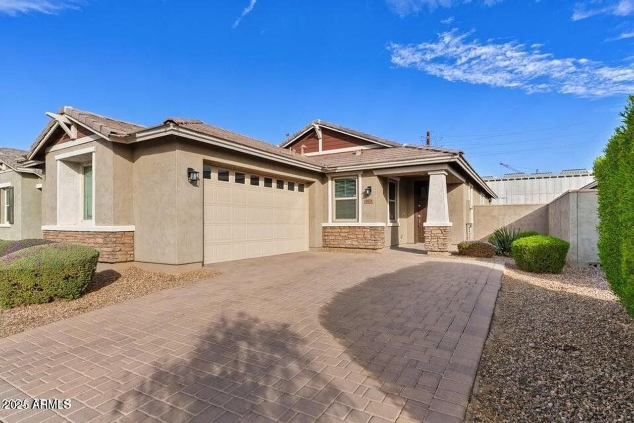 9854 E Red Giant Dr - Photo 2 of 28