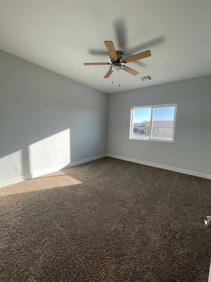 1420 Ogallala St #1 - Photo 4 of 9