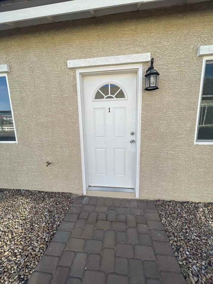 1420 Ogallala St #1 - Photo 5 of 9