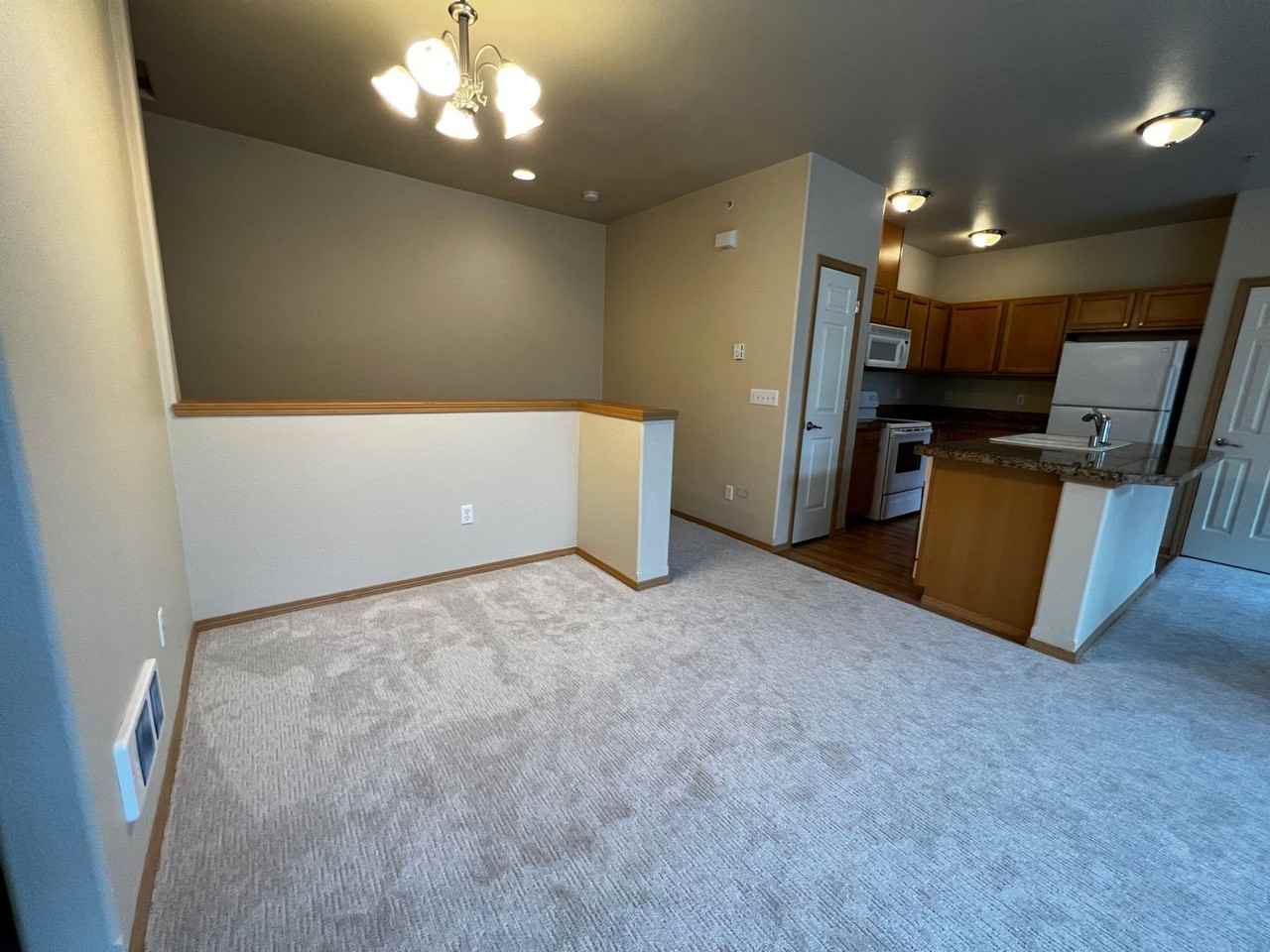 2570 Mitchell Ave - Photo 4 of 21