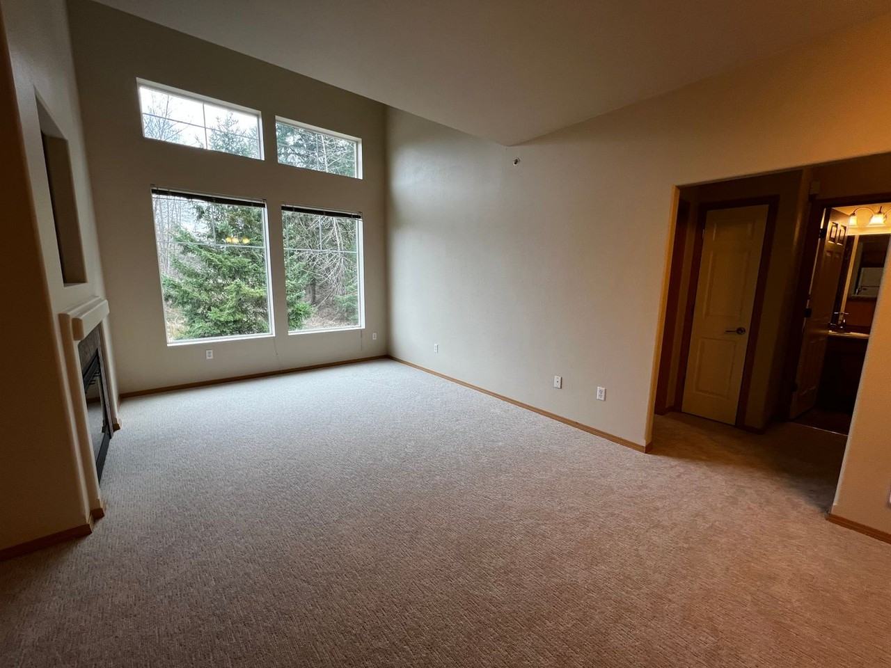 2570 Mitchell Ave - Photo 5 of 21