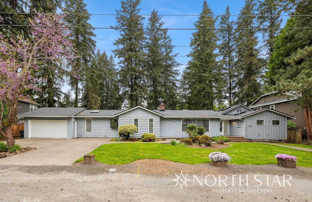 17521 Redfern Ave - Photo 2 of 38