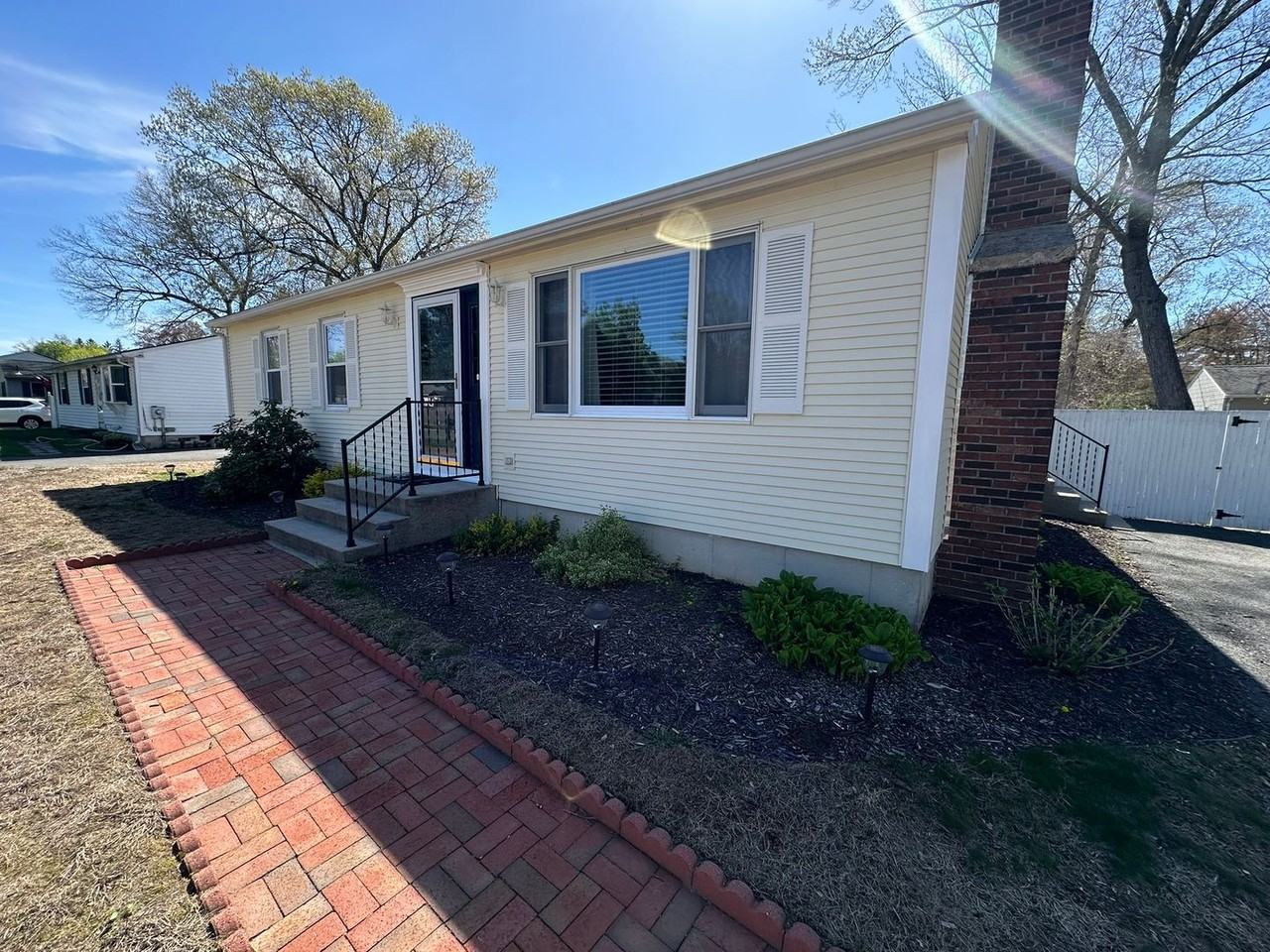 156 Jeffrey Rd - Photo 2 of 30