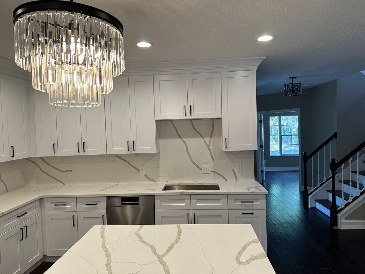 1115 Damask St - Photo 4 of 21