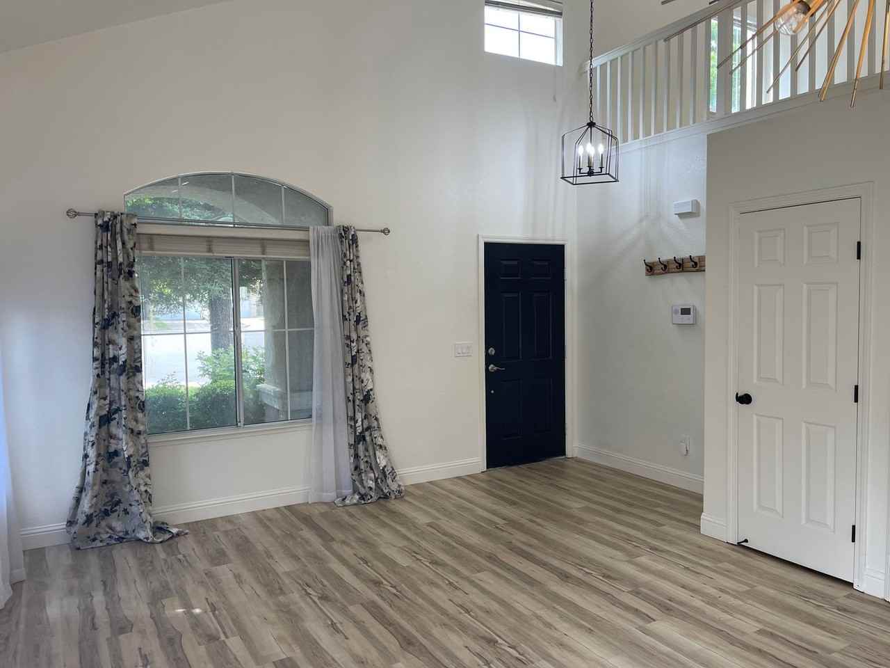 10097 River Park Cir - Photo 2 of 30