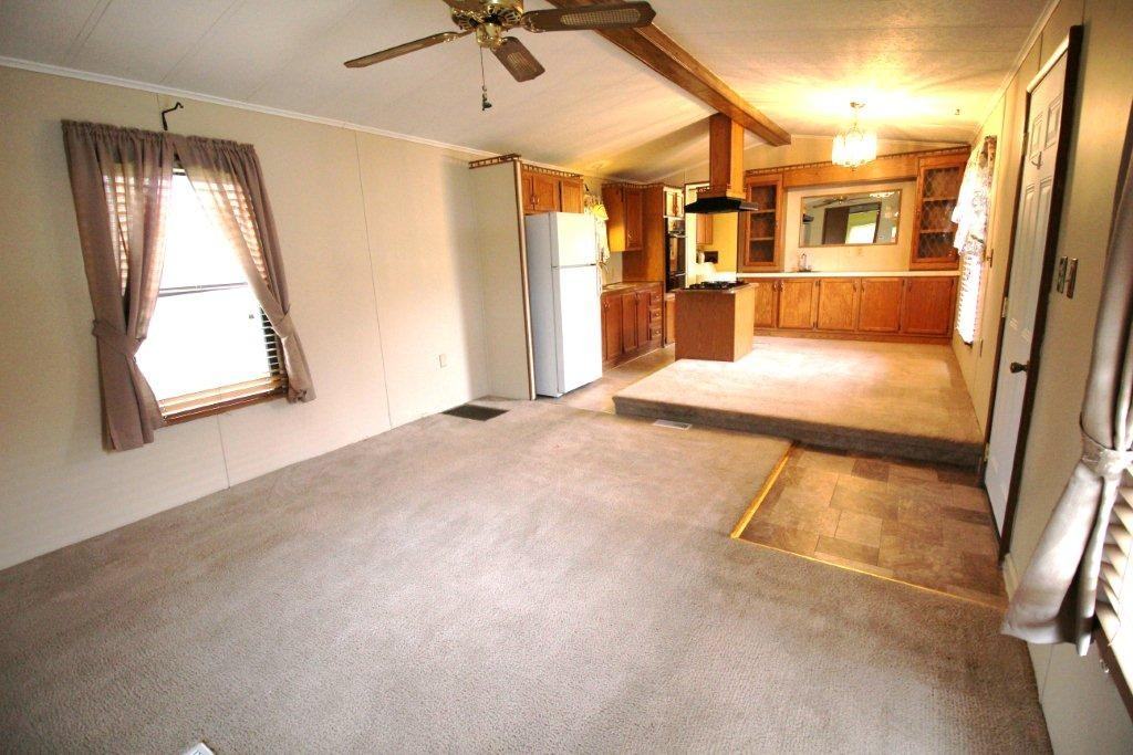422 Newport Ave - Photo 2 of 10