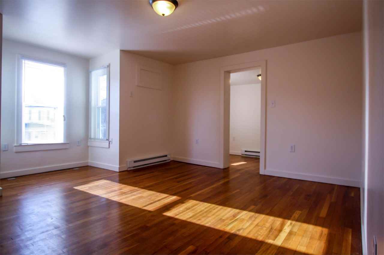 729 Winchester Ave - Photo 7 of 9