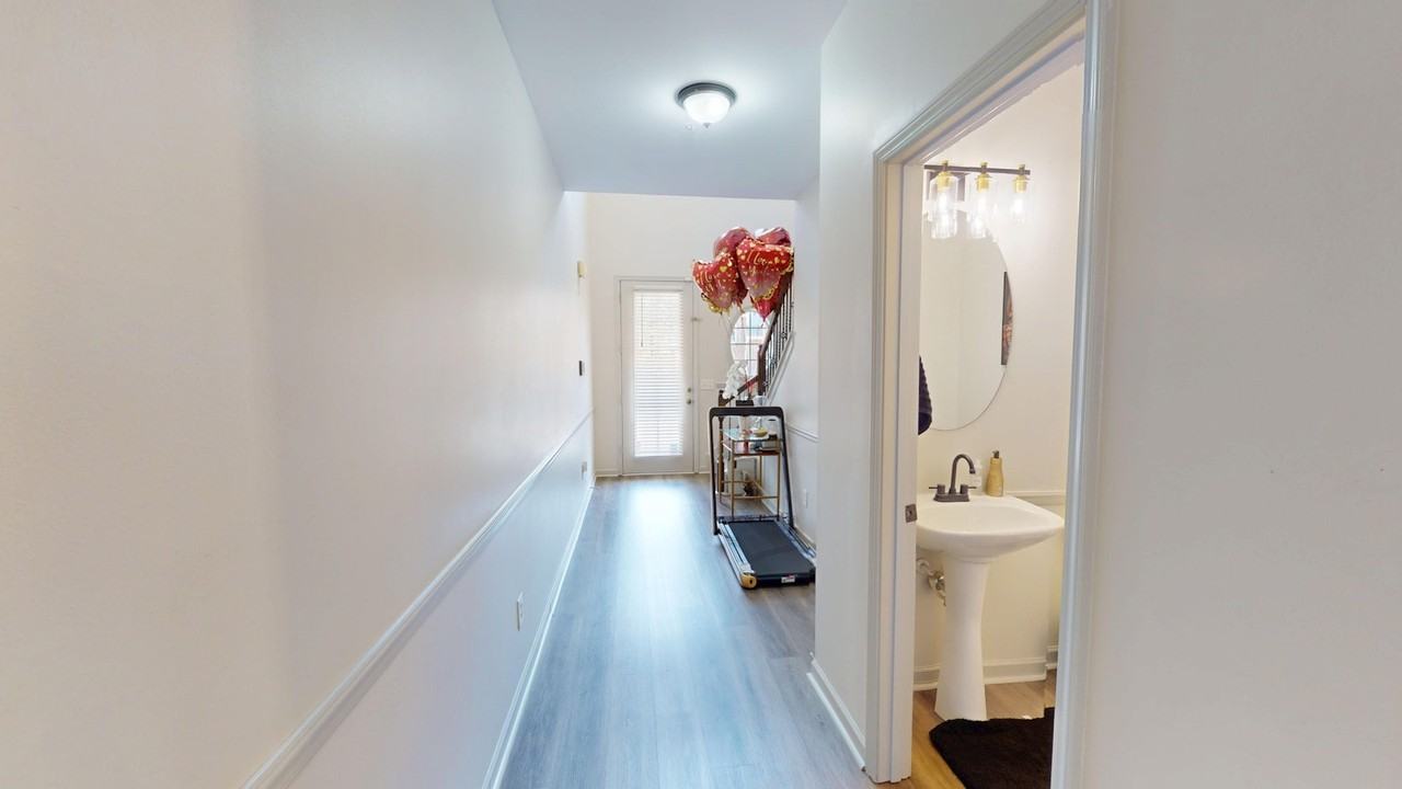 3325 Castleberry Village Cir - Photo 3 of 22