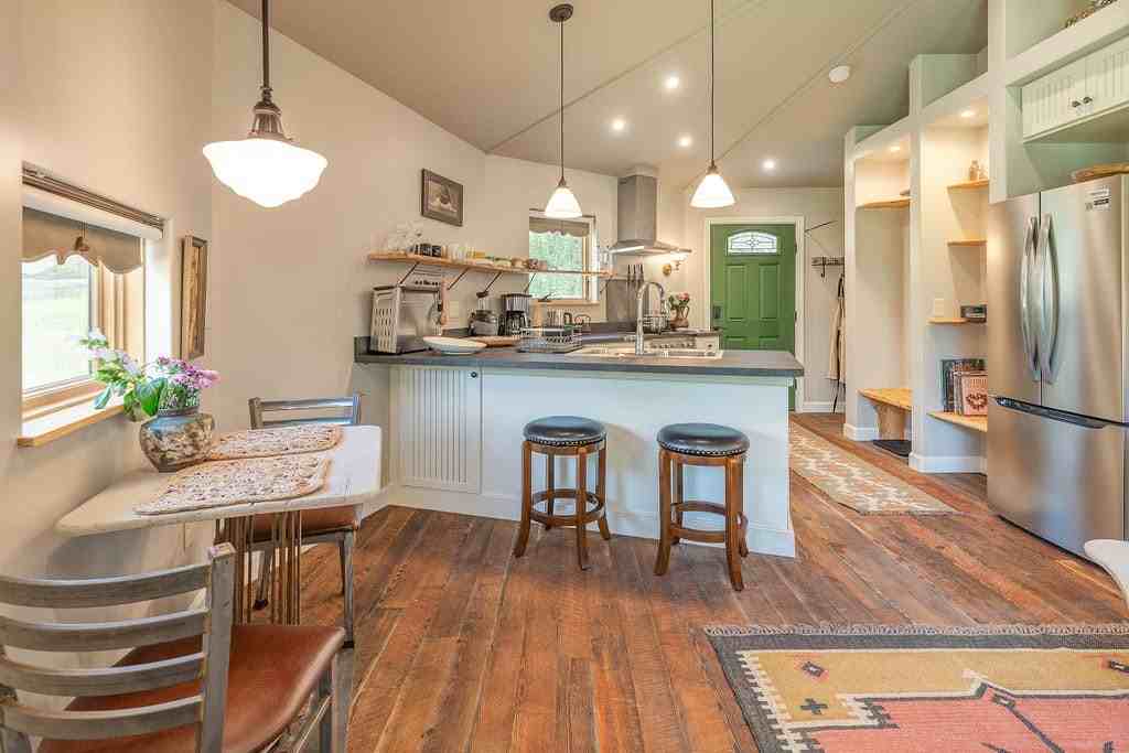 380 Old Leicester Road - Photo 5 of 15