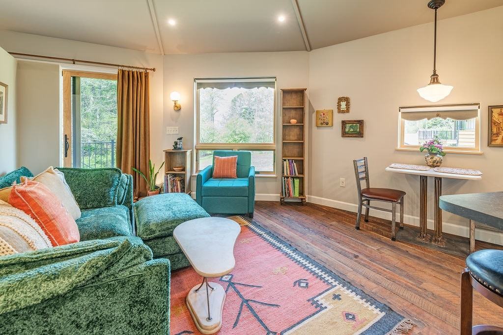 380 Old Leicester Road - Photo 6 of 15