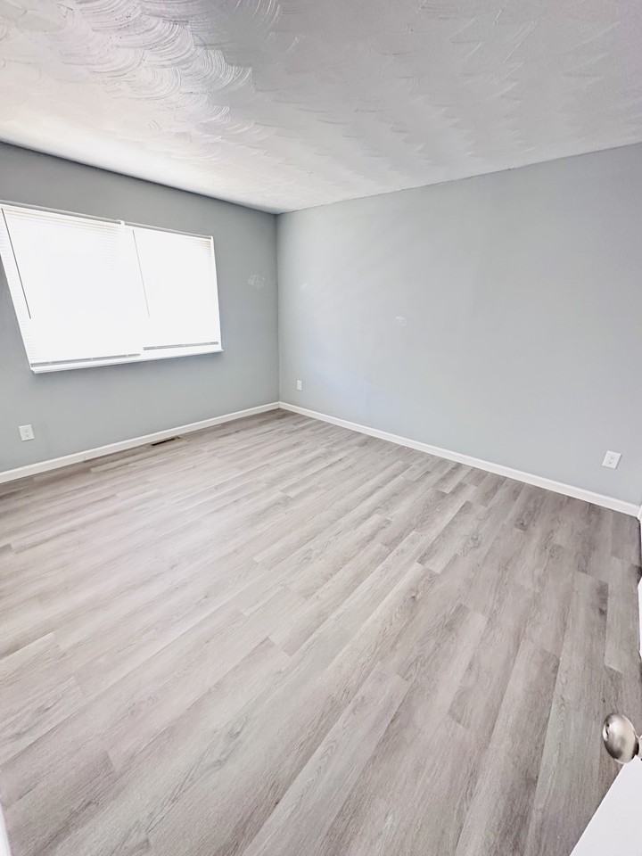 1632 North James H McGee Boulevard - Photo 6 of 50